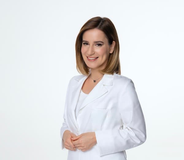 Dr Nevena Nešković - Specijalista dermatovenerologije & Osnivač u Laeda Medical